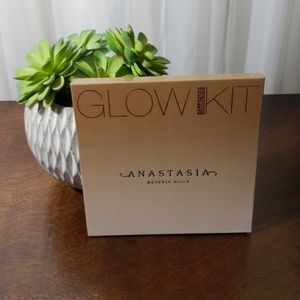 Anastasia Beverly Hills Glow Kit